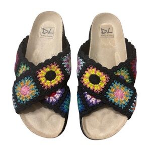 DIRTY LAUNDRY Women’s Play Platform Slide Multicolor Crochet Sandals Size 7.5